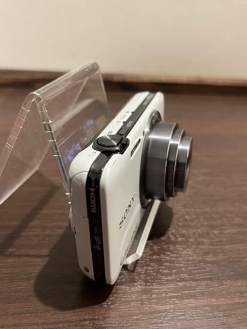 リリ　SONY Cyber-shot DSC-WX7 ホワイト