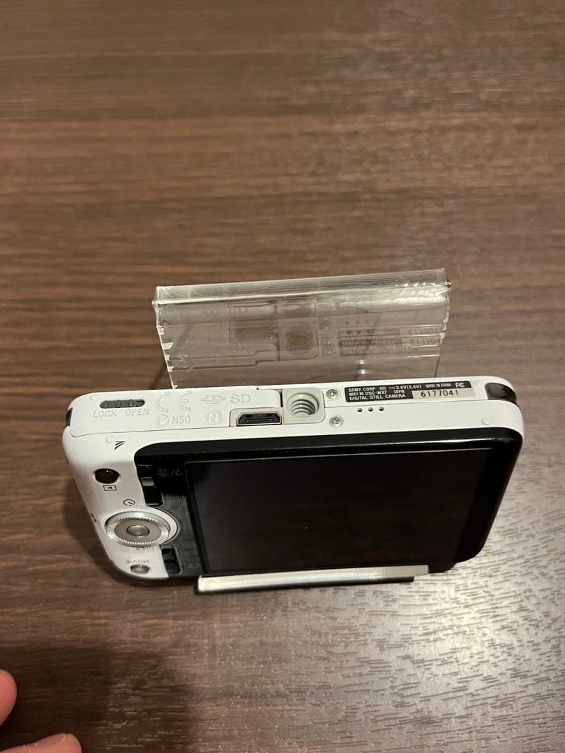 リリ　SONY Cyber-shot DSC-WX7 ホワイト