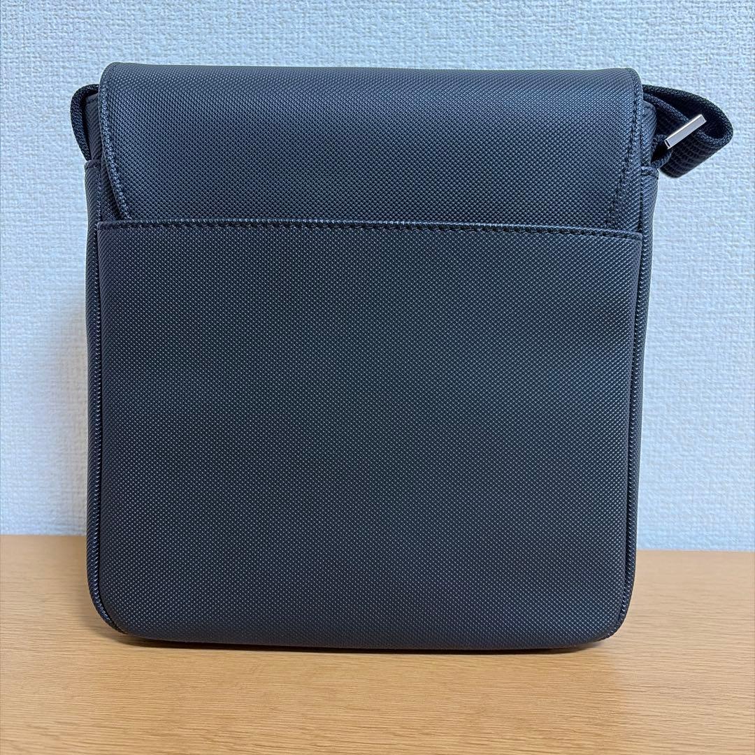 【美品】ラコステ　ショルダーバッグ　ブラック