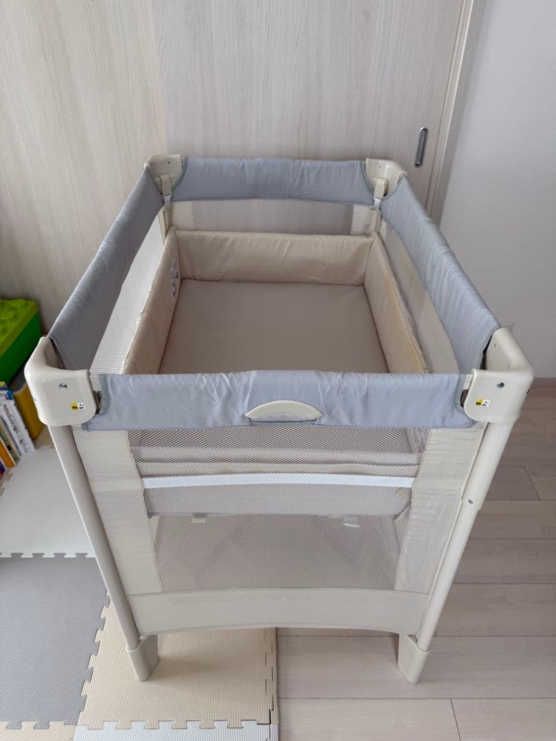 ココネルエアー　ベビーベッド　折りたたみベッド