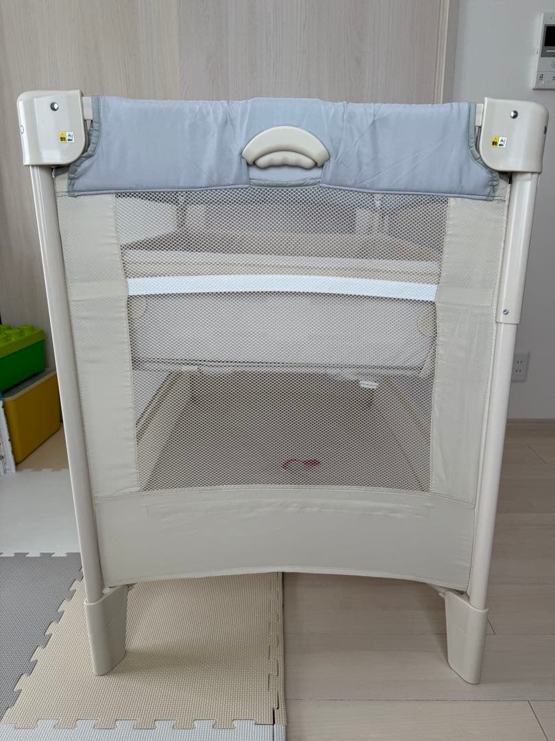 ココネルエアー　ベビーベッド　折りたたみベッド