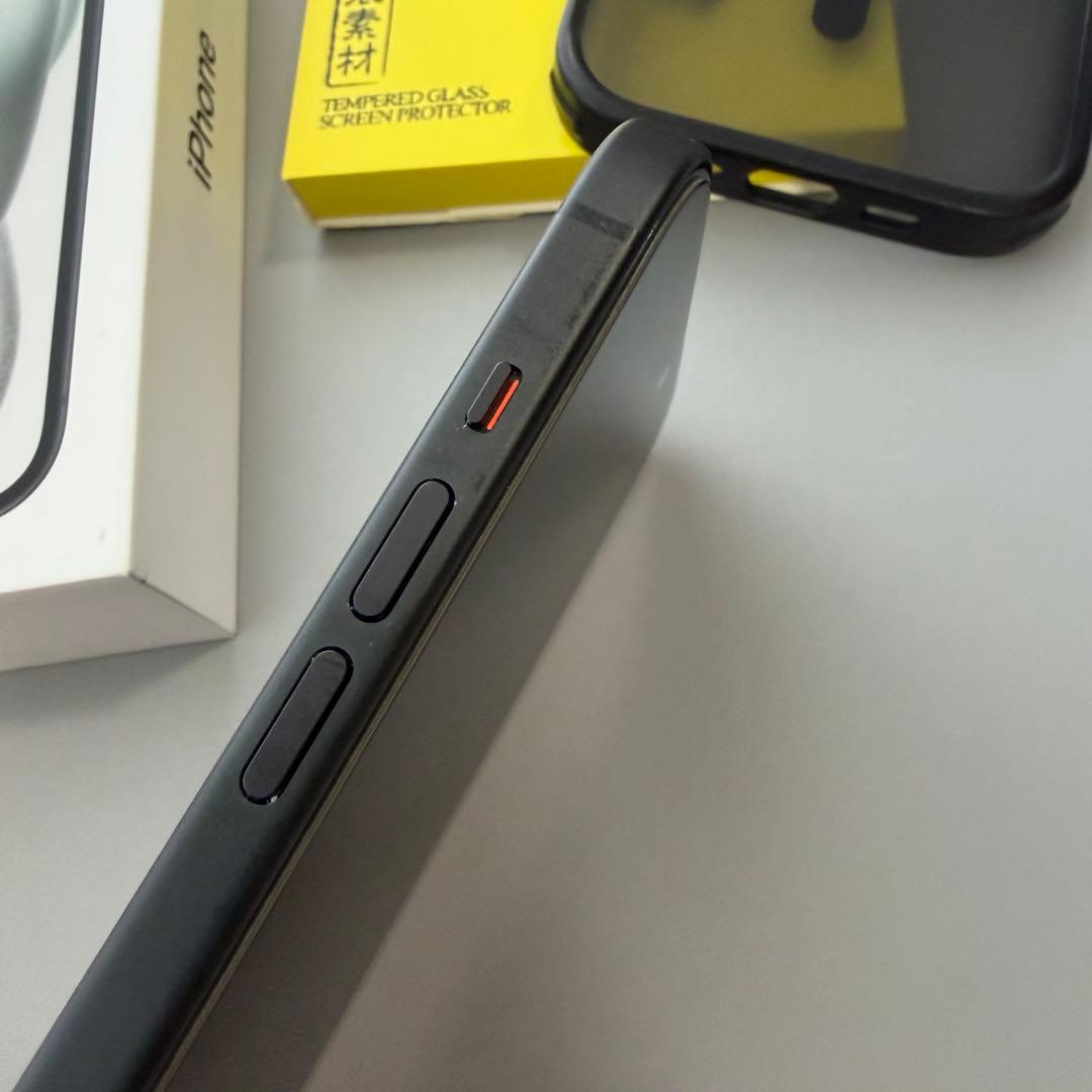 【美品】iPhone15 256GB ブラック SIMフリー バッテリー90%