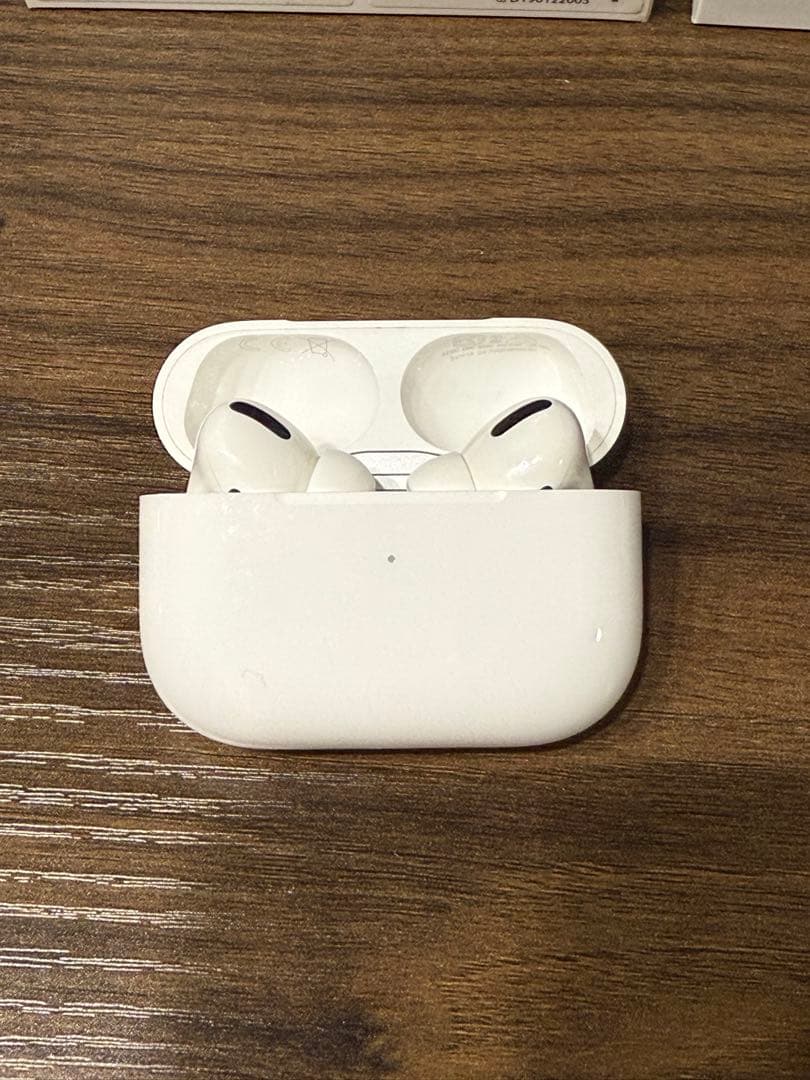 Apple AirPods Pro 本体(付属品あり)