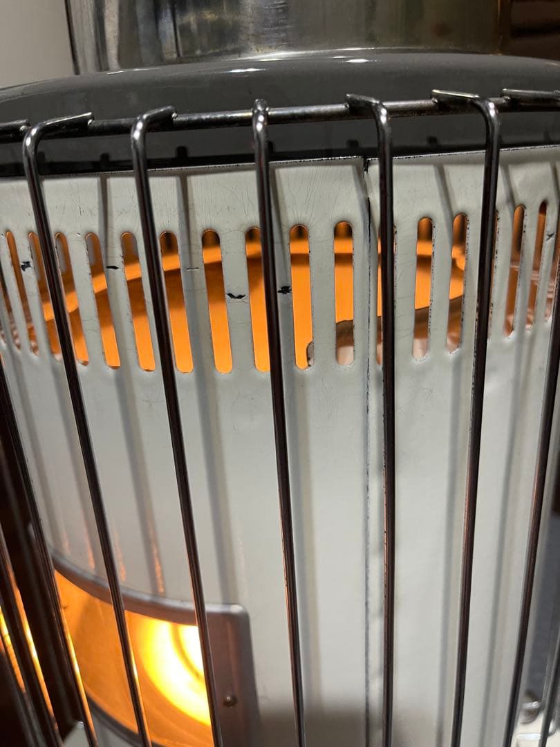 トヨトミ 石油ストーブ　KSA−120B