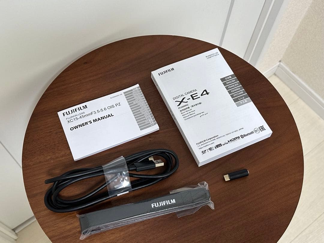 FUJIFILM X-E4(シルバー)＋レンズ(XC15-45mm)