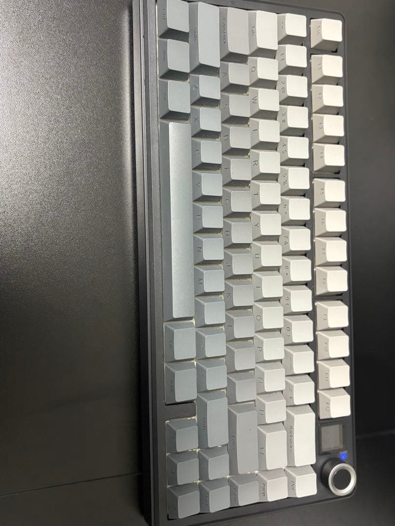 EPOMAKER X AULA F75 MAX 、変更軸付き