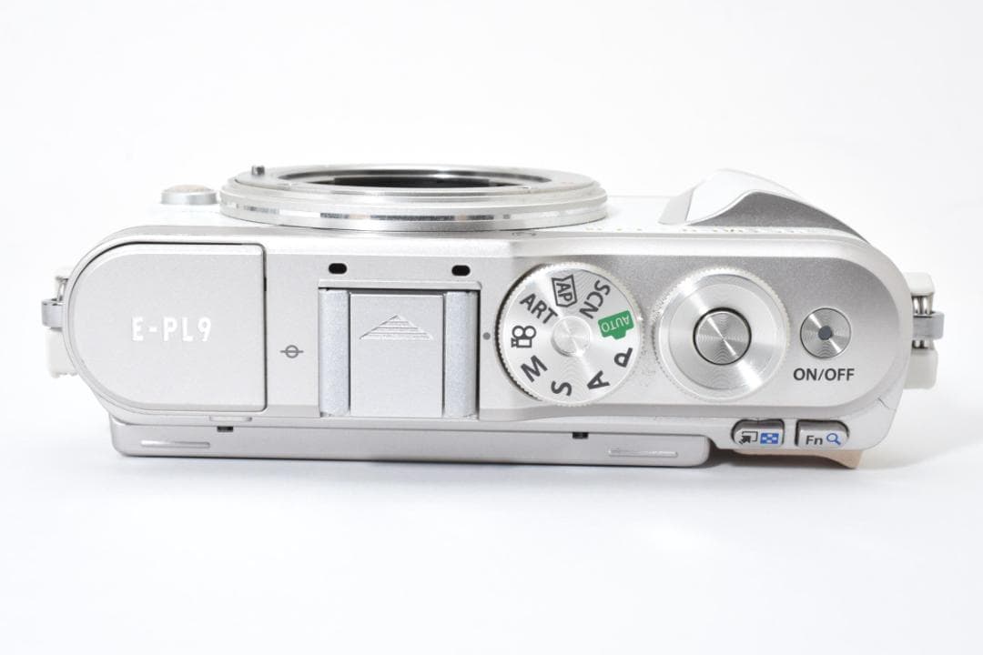 【超美品】OLYMPUS PEN E-PL9 EZ ダブルズームキット