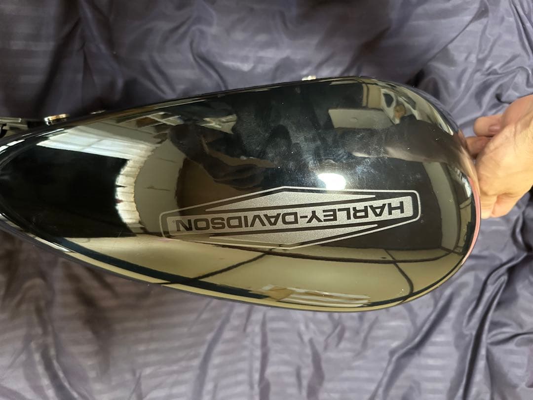 ハーレーダビッドソン　22年FXST純正タンク