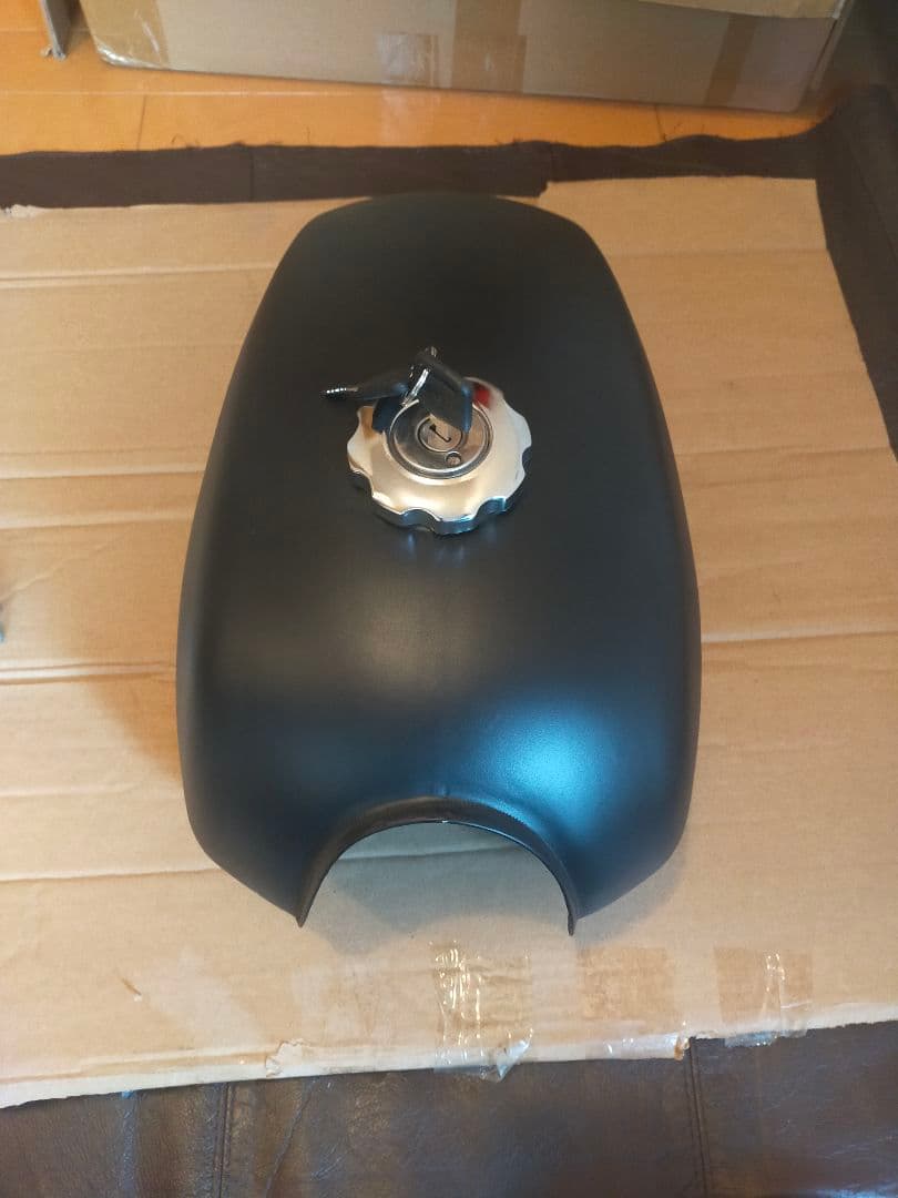 yb125spで使用　汎用バイクタンク