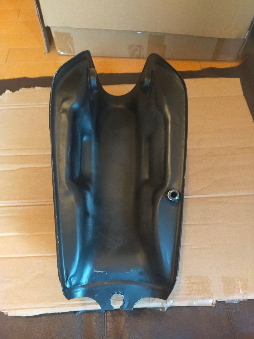 yb125spで使用　汎用バイクタンク