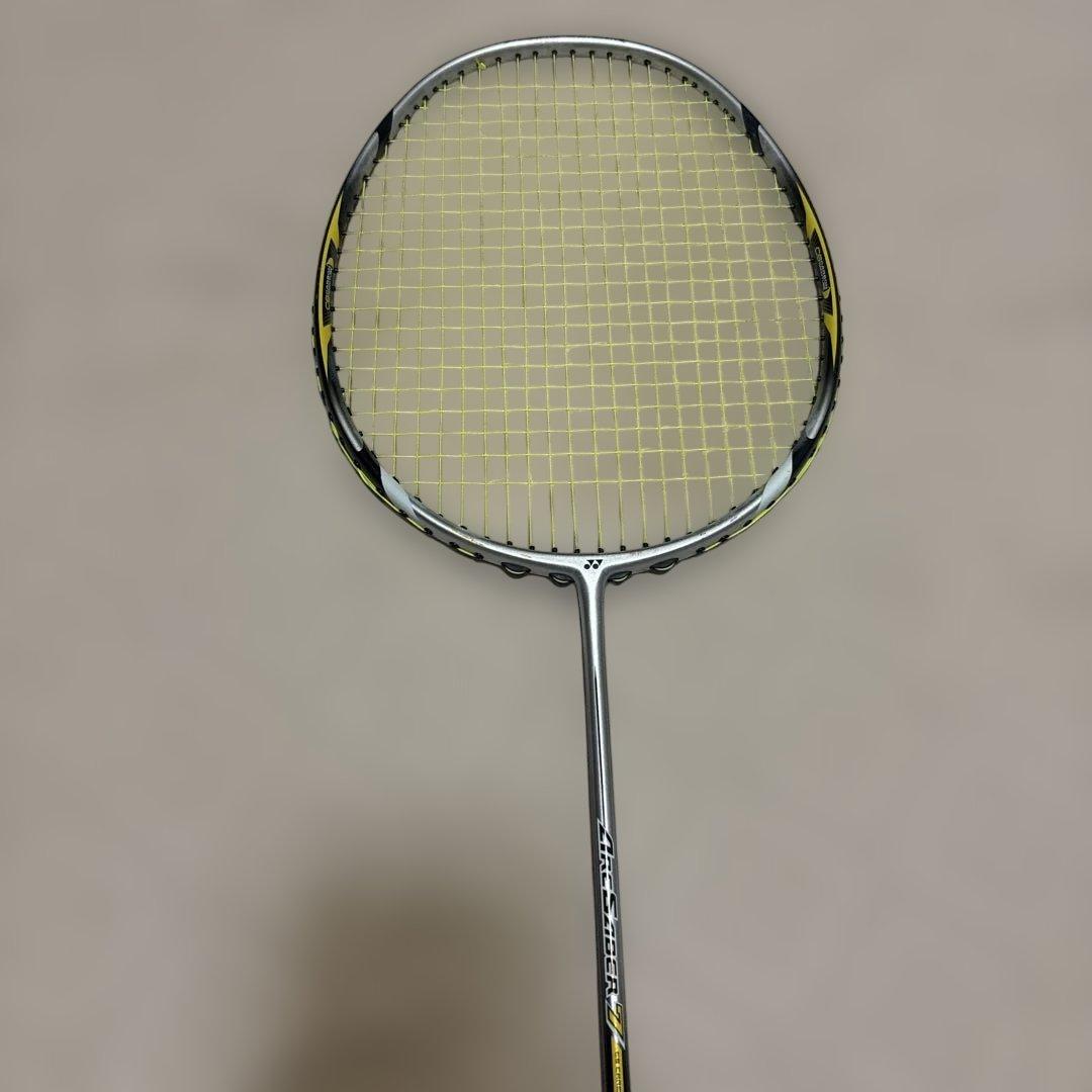 ヨネックスARC SABER 7 バドミントンラケット　お値下げ！！