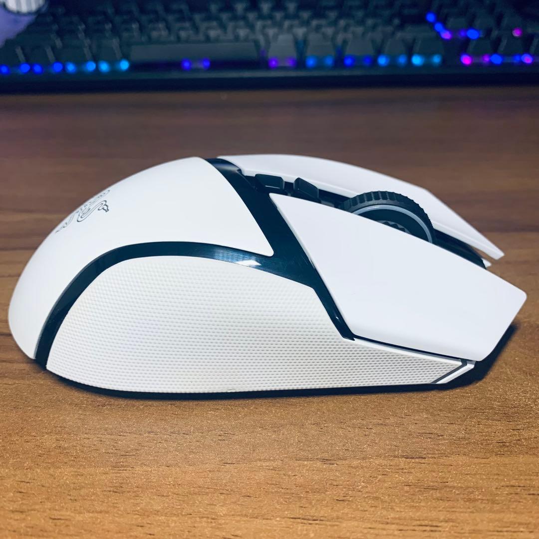 Razer Basilisk V3 PRO ホワイト