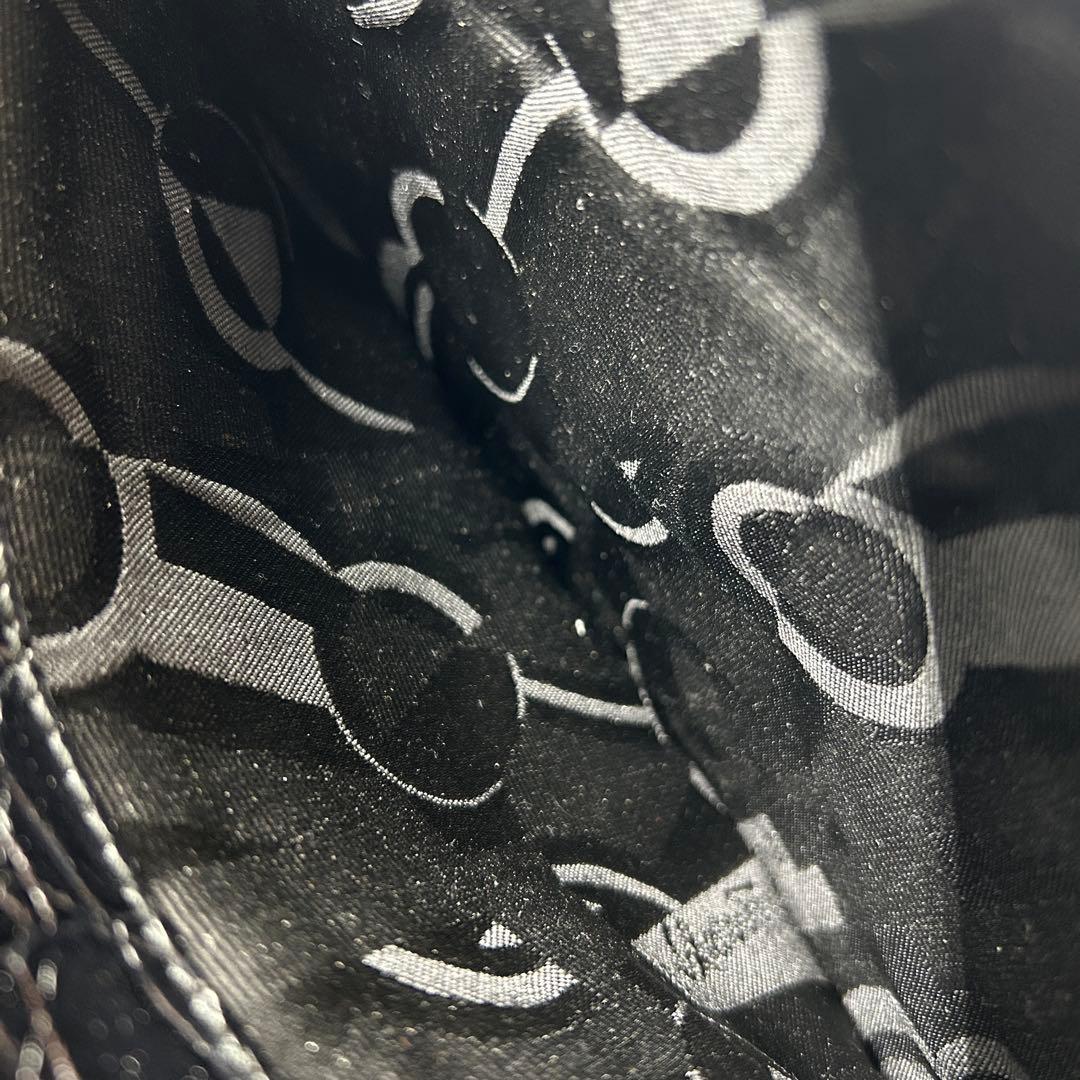 Salvatore Ferragamo ショルダーバッグ ヴァラ 黒 ブラック