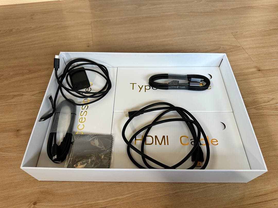 EWEI モバイルモニター 有機EL 4K タッチパネル非対応