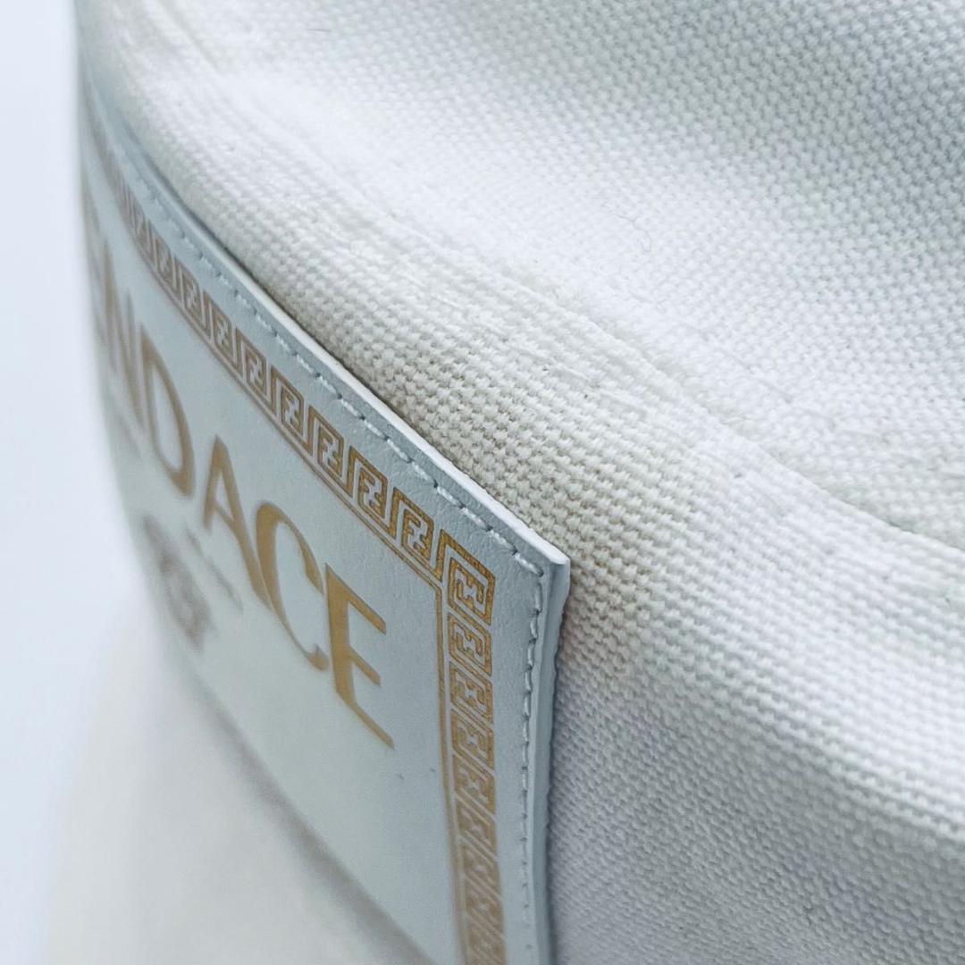 フェンディ フェンダーチェ　黄ばみ バケットハット ホワイト キャンバス