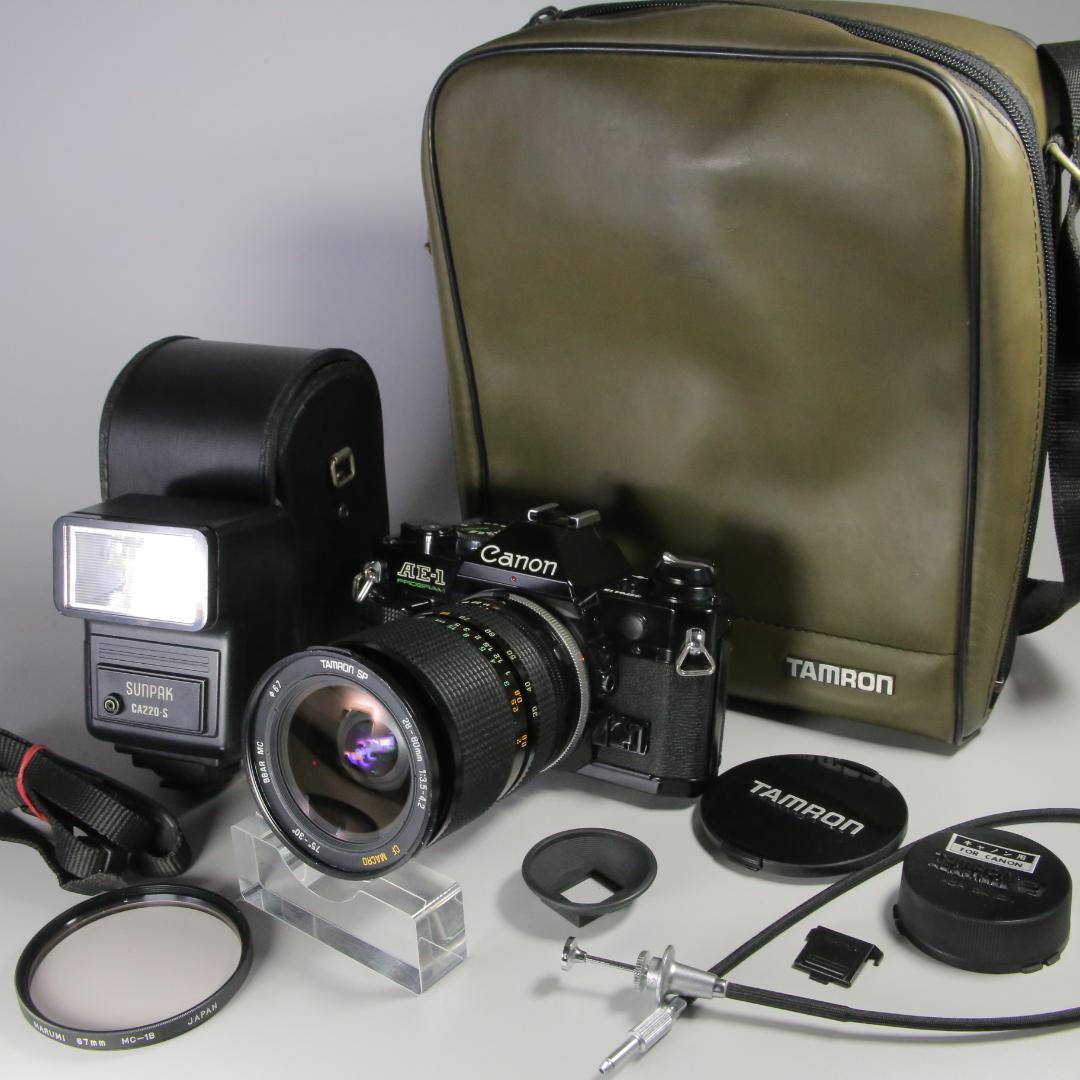 ☆美品☆完全動作 Canon AE-1プログラム　カメラバッグ付き＃180