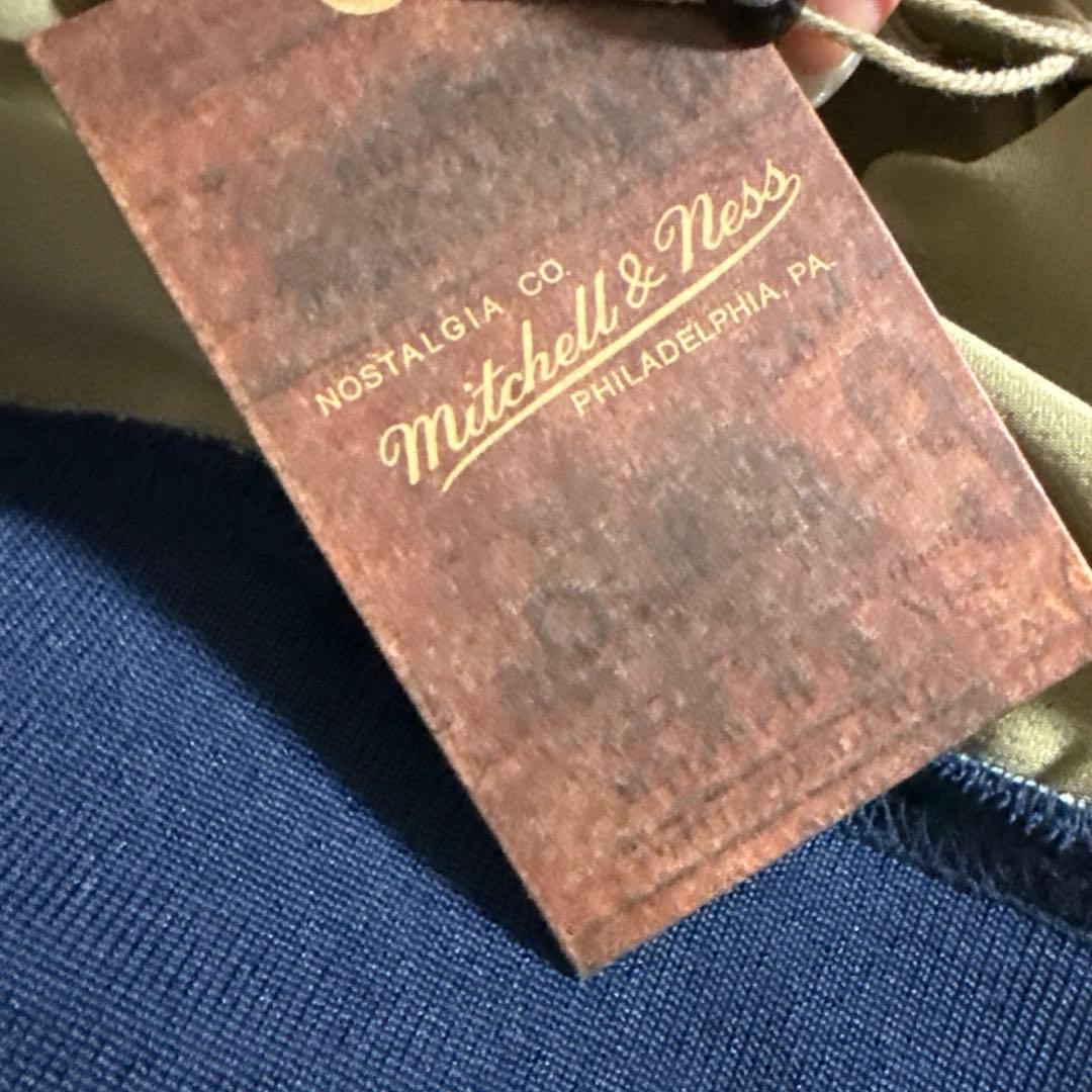 タグ付き新品Supreme × Mitchell & Nessハーフパンツ