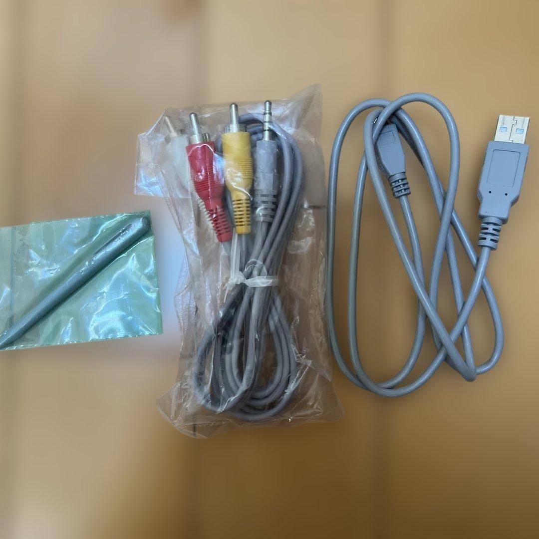 ビデオカメラ　JVC