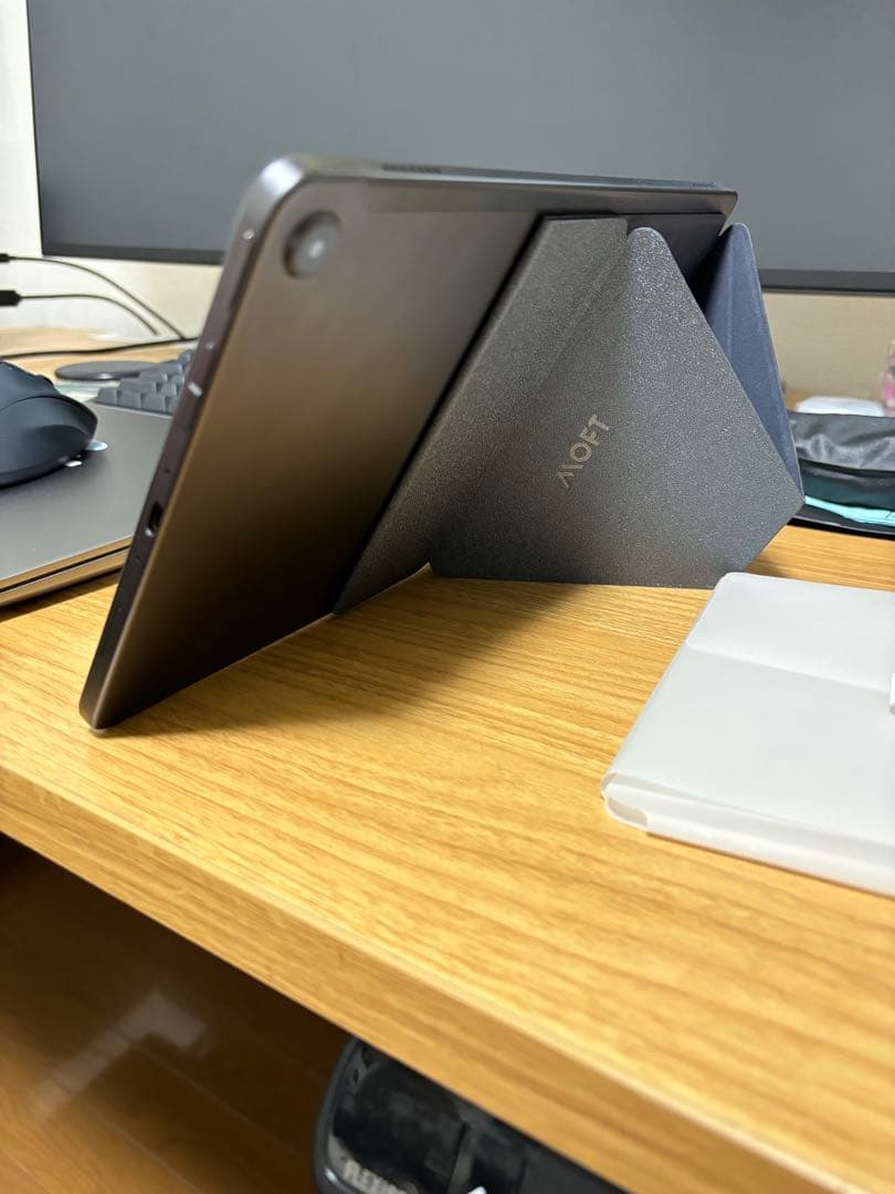 Amazon Fire Max 11 64GB MOFT スタンド付き