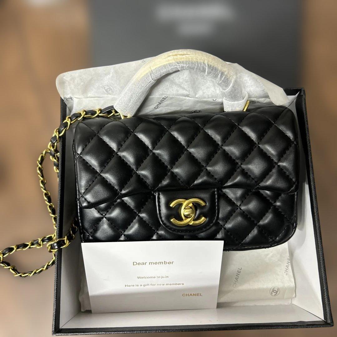 【早い物勝ち】ノベルティCHANELショルダーカバンラスト1個！