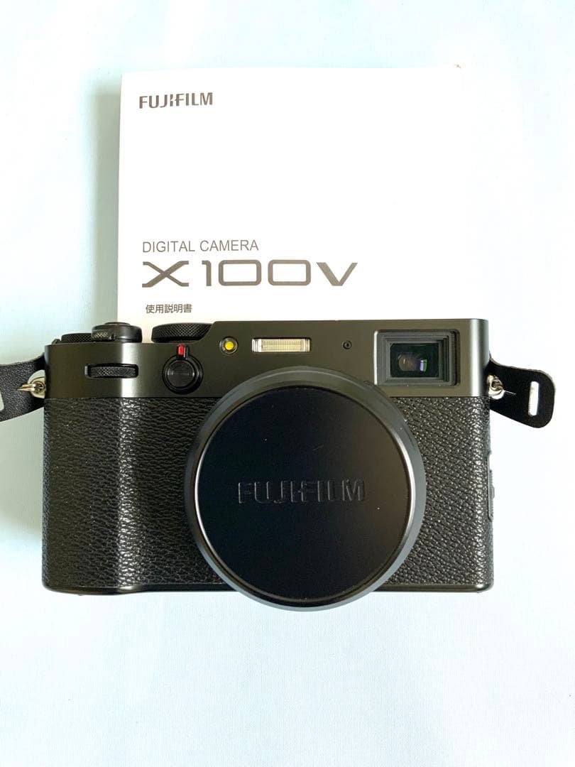 HALL（予約済み）FUJIFILM X100V コンパクトデジタルカメラ