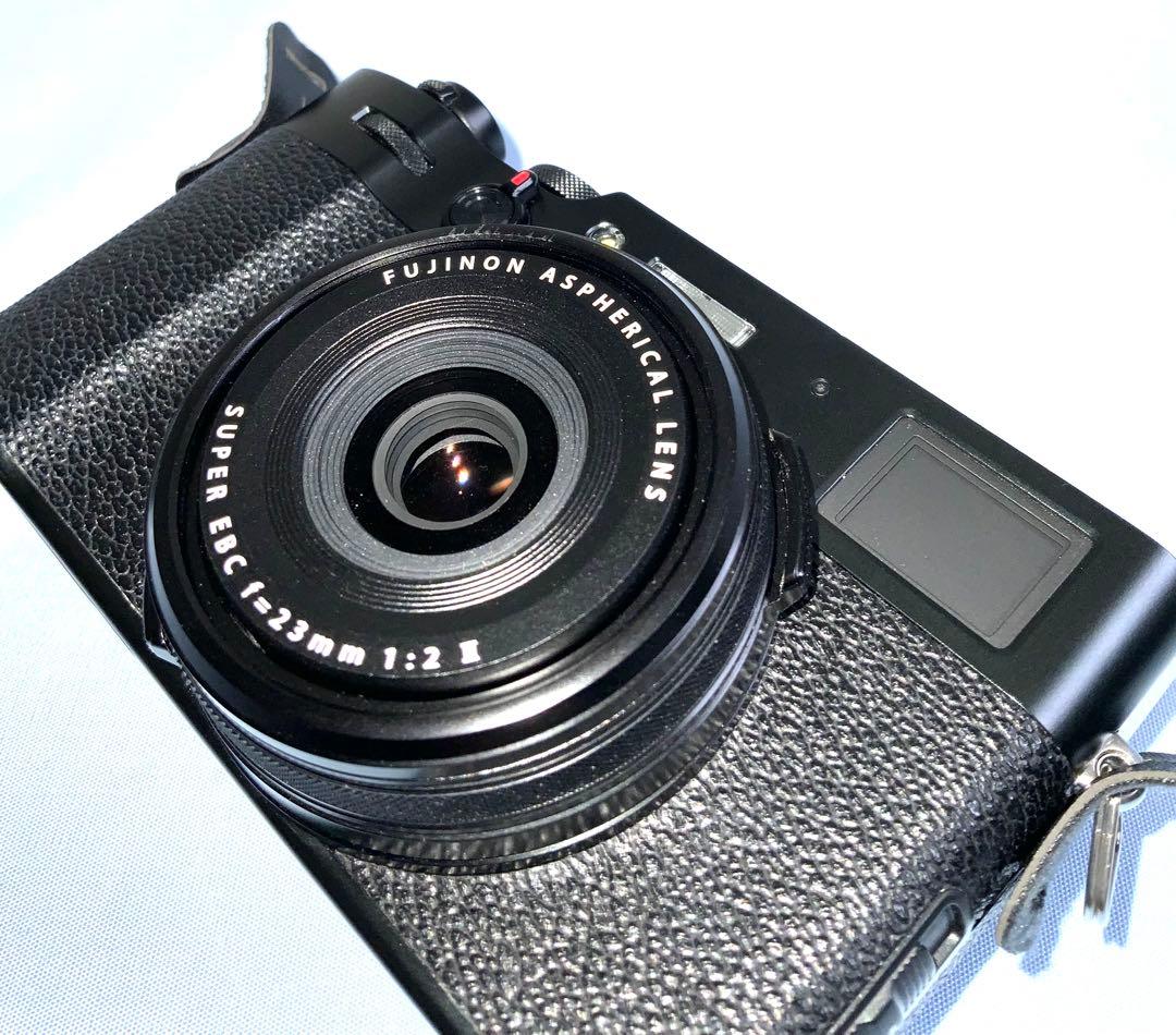 HALL（予約済み）FUJIFILM X100V コンパクトデジタルカメラ