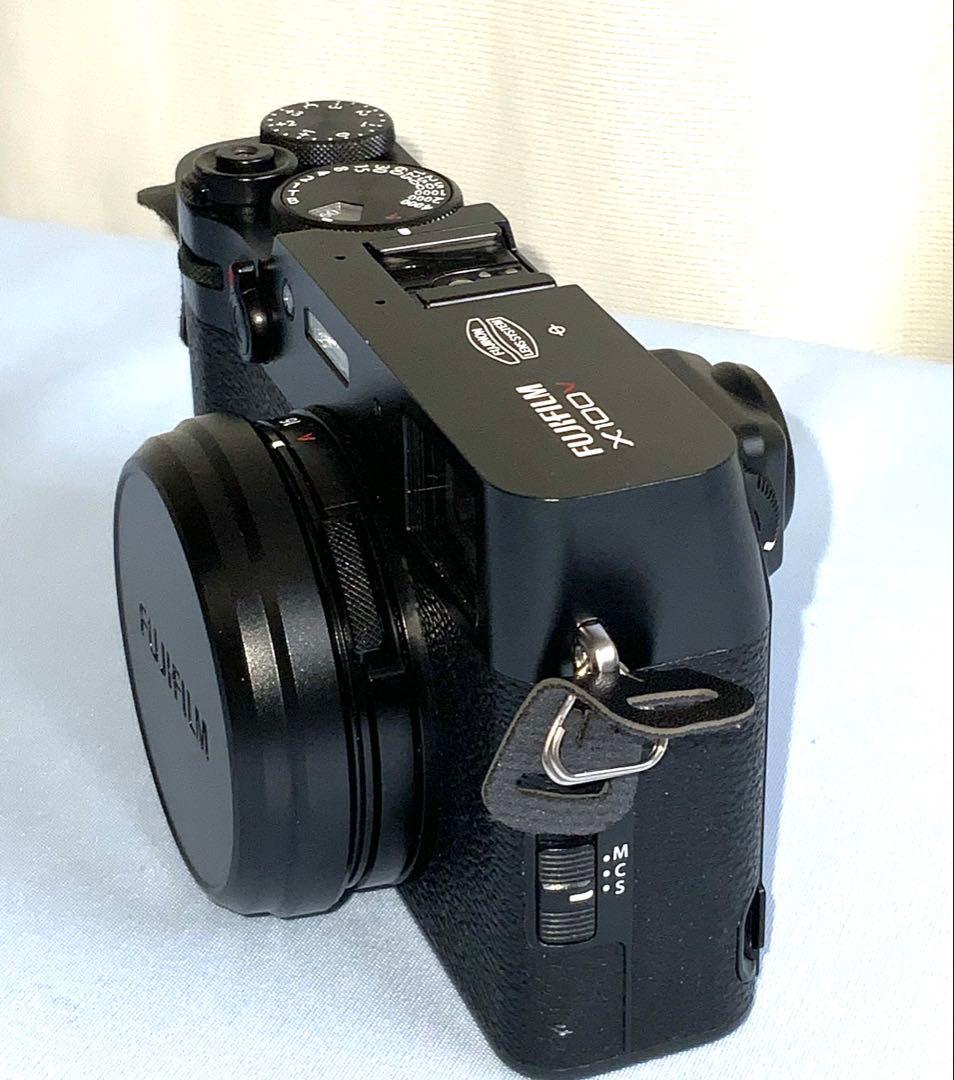 HALL（予約済み）FUJIFILM X100V コンパクトデジタルカメラ