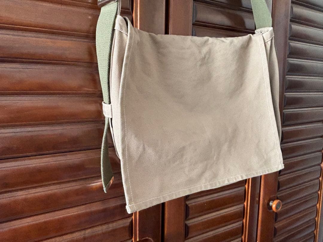 バッグ Atlast&Co UTILITY BAG KHAKI