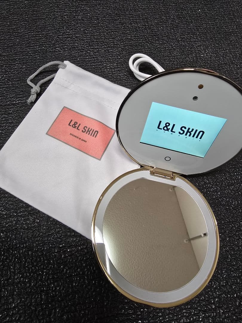 SALEで超お得❗UV Magic 紫外線日焼け止めチェック　コンパクトミラー