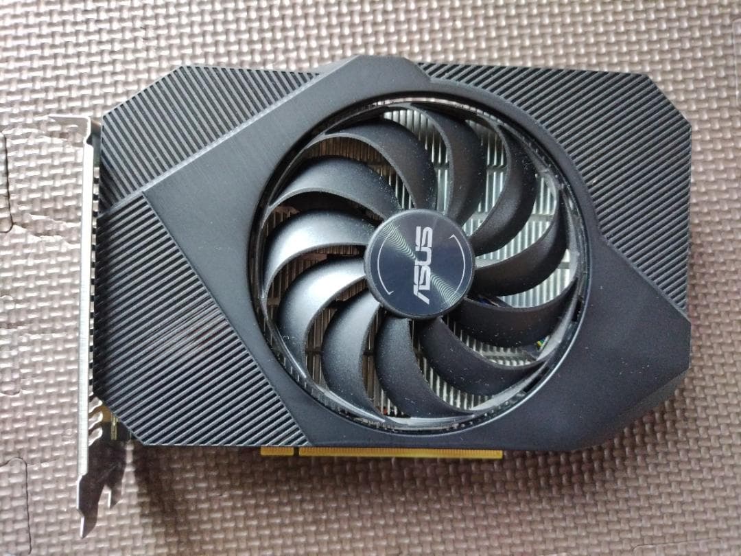 グラフィックボード・グラボ・ビデオカード ASUS Phoenix GTX 1650 OC 4GB GDDR6