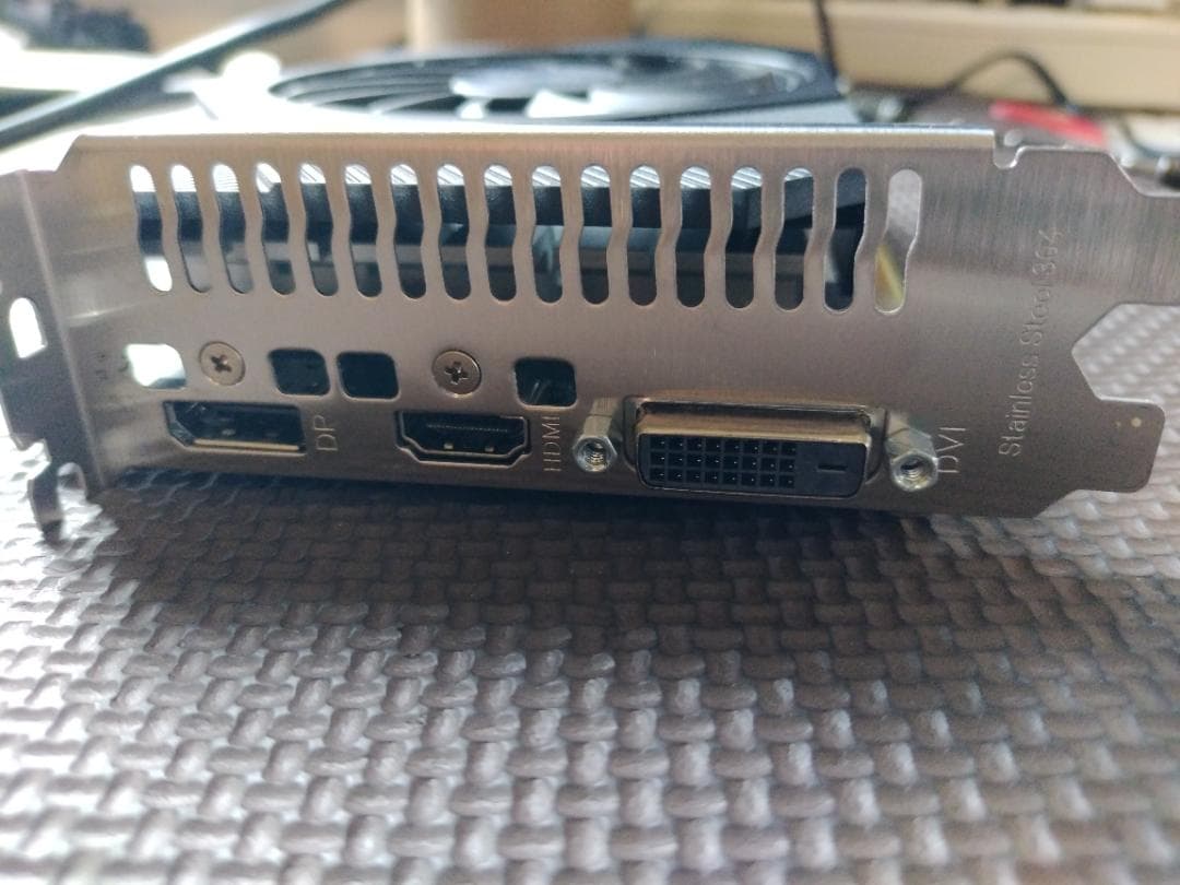 グラフィックボード・グラボ・ビデオカード ASUS Phoenix GTX 1650 OC 4GB GDDR6