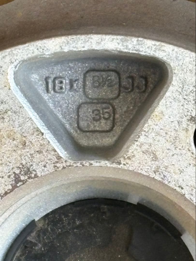 BLITZテクノスピードz1 18インチ8.5J +35 9.5J +38