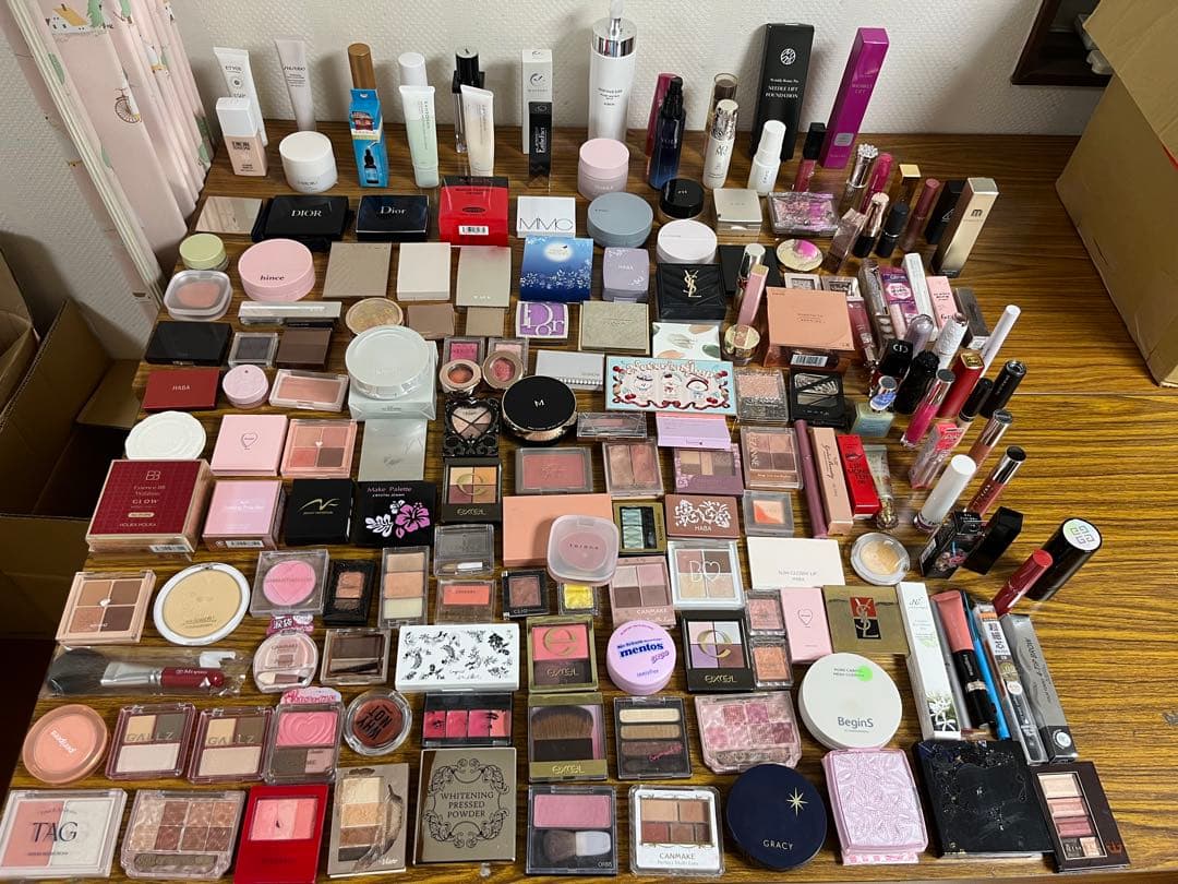 コスメ化粧品まとめ売り！ルナソルディオールエレガンス等ファンデアイシャドウ