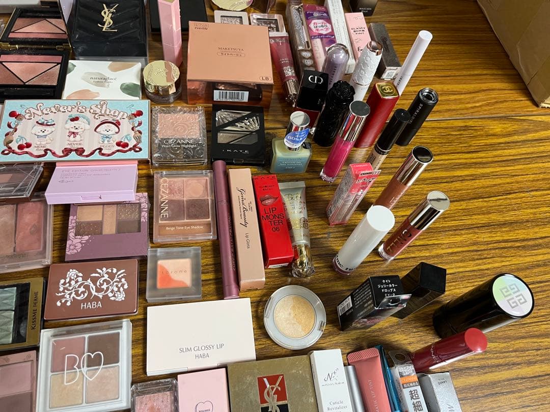 コスメ化粧品まとめ売り！ルナソルディオールエレガンス等ファンデアイシャドウ