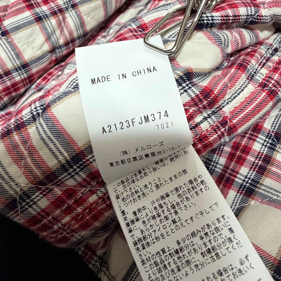 ピンクハウス 苺 キャンドル ワッペン ゼッケン 黒 フード付きブルゾン【P55