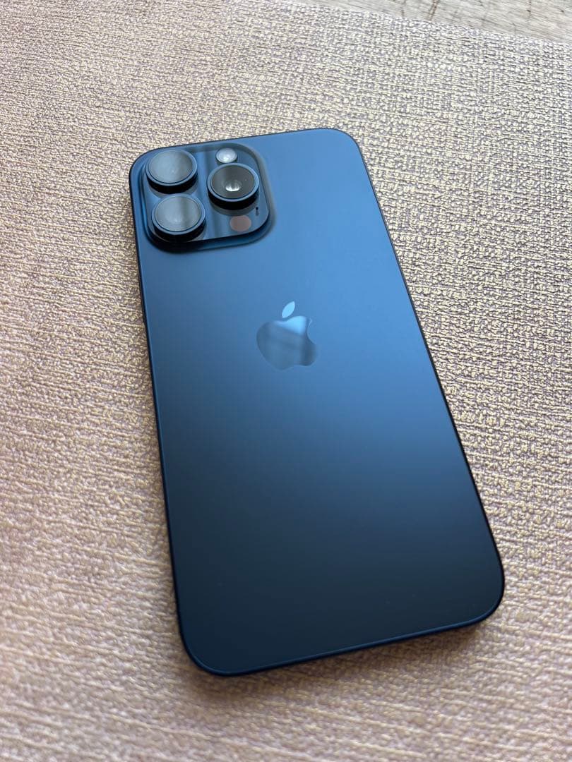 iPhone 15 Pro MAX 256GB 本体