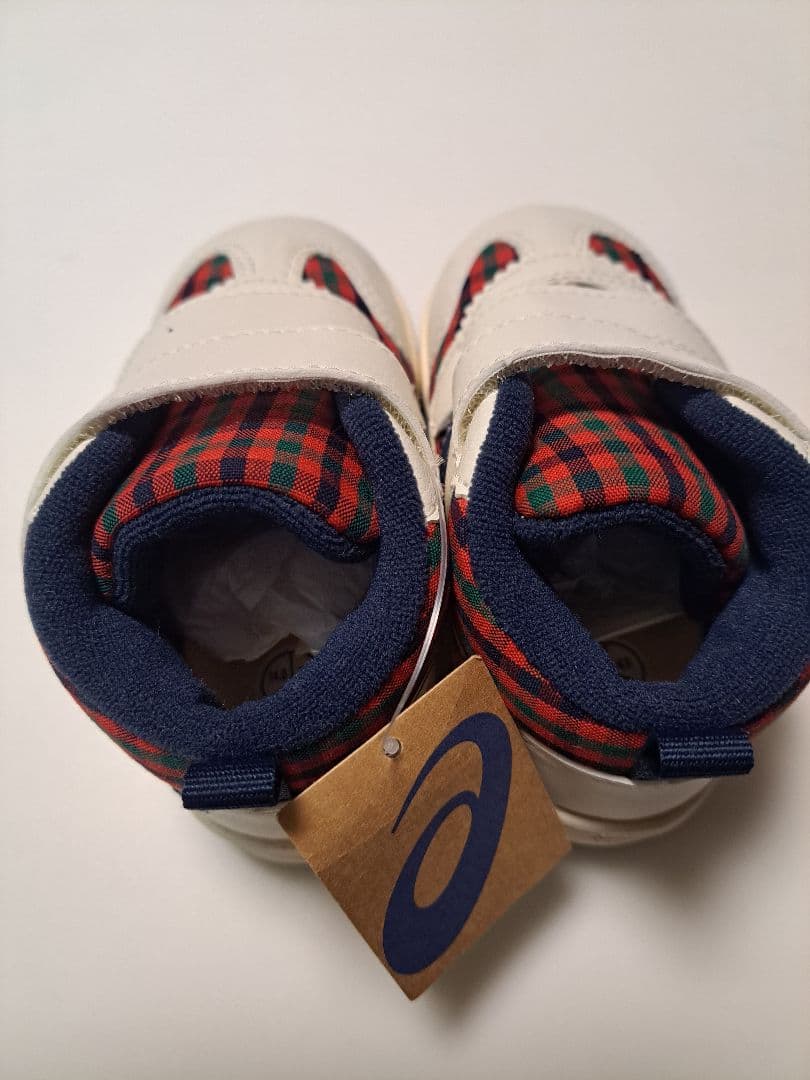 asics　ファミリア ベビーシューズ ホワイト/チェック