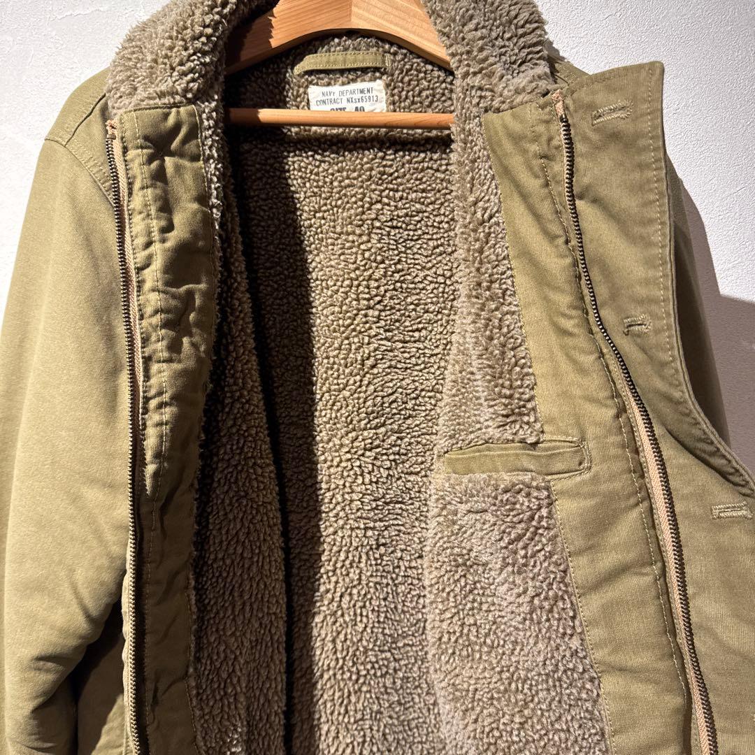 (後期型、タン/カーキ色)