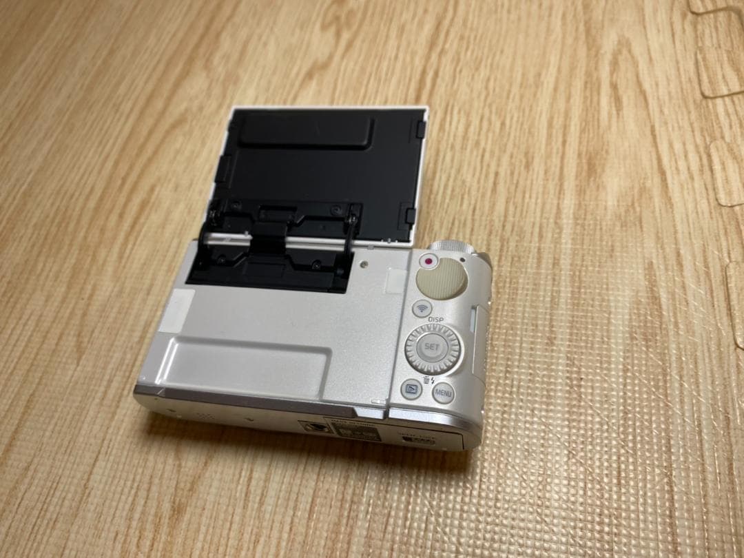 EXILIM EX-ZR3200 デジタルカメラCASIO