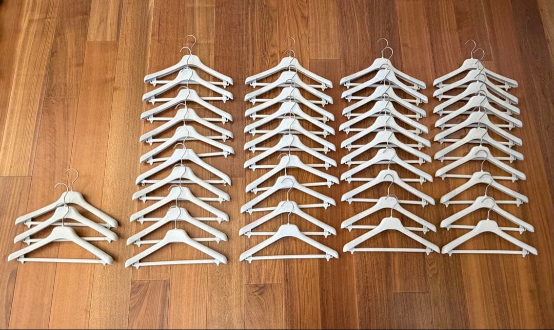 【エルメス】ハンガー50本セット