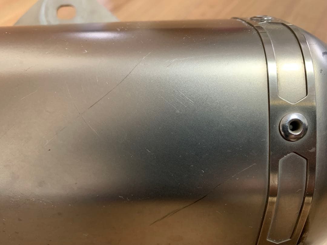 アクラポビッチ スリッポンマフラー