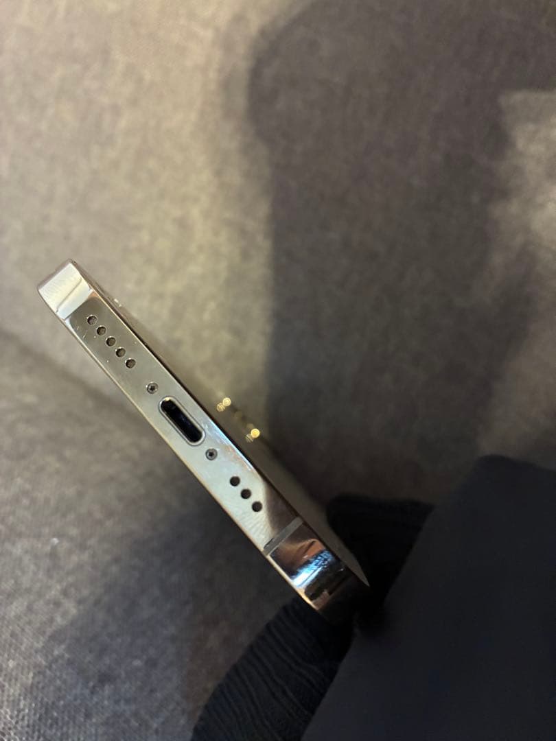 iPhone12 Pro 【背面ひび割れ】