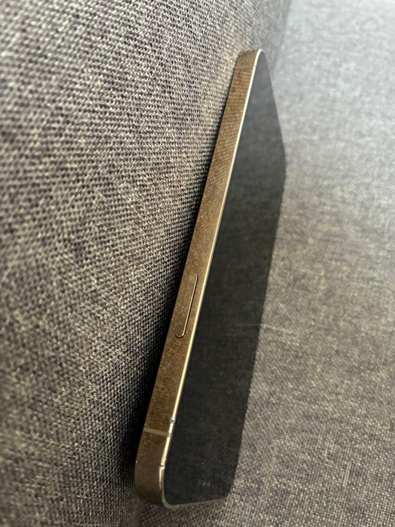 iPhone12 Pro 【背面ひび割れ】