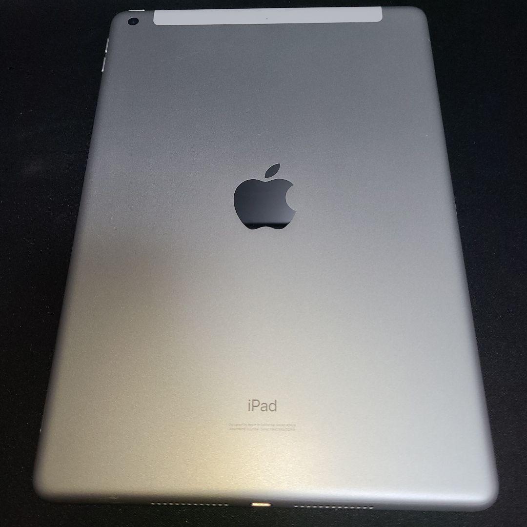 iPad8 第8世代 32GB SIMフリー