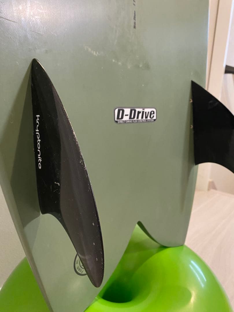 レトロツインフィッシュ　マイクシェイプス　5'8\" サーフボード　フィン付き