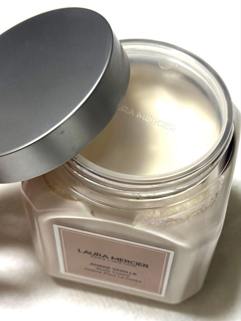 ローラメルシエ ホイップトボディクリーム【限定復刻⠀】アンバーバニラ