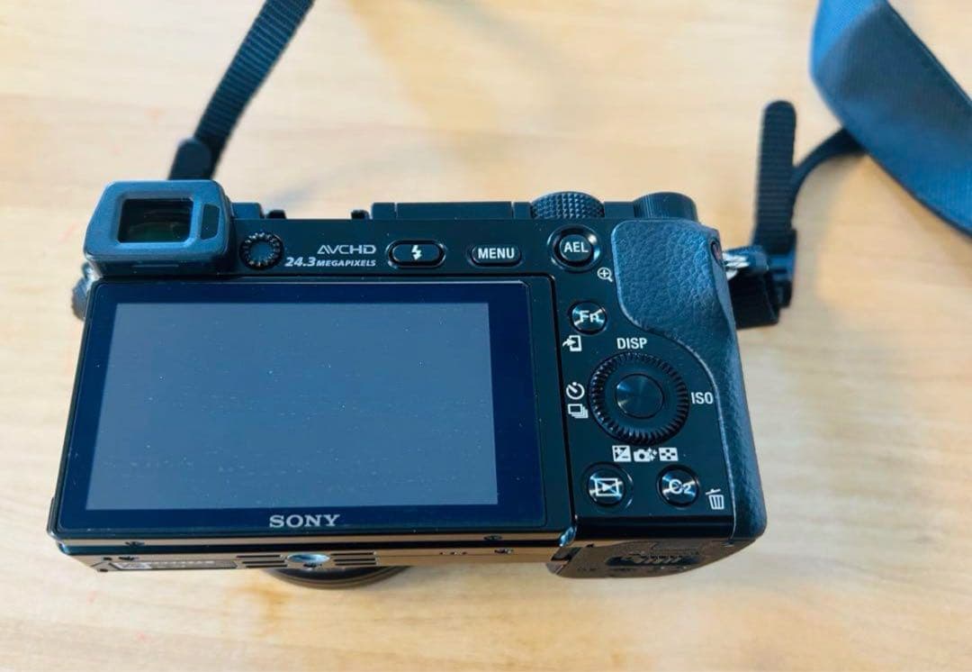 SONY a6000 ダブルズームレンズキット ILCE-6000Y