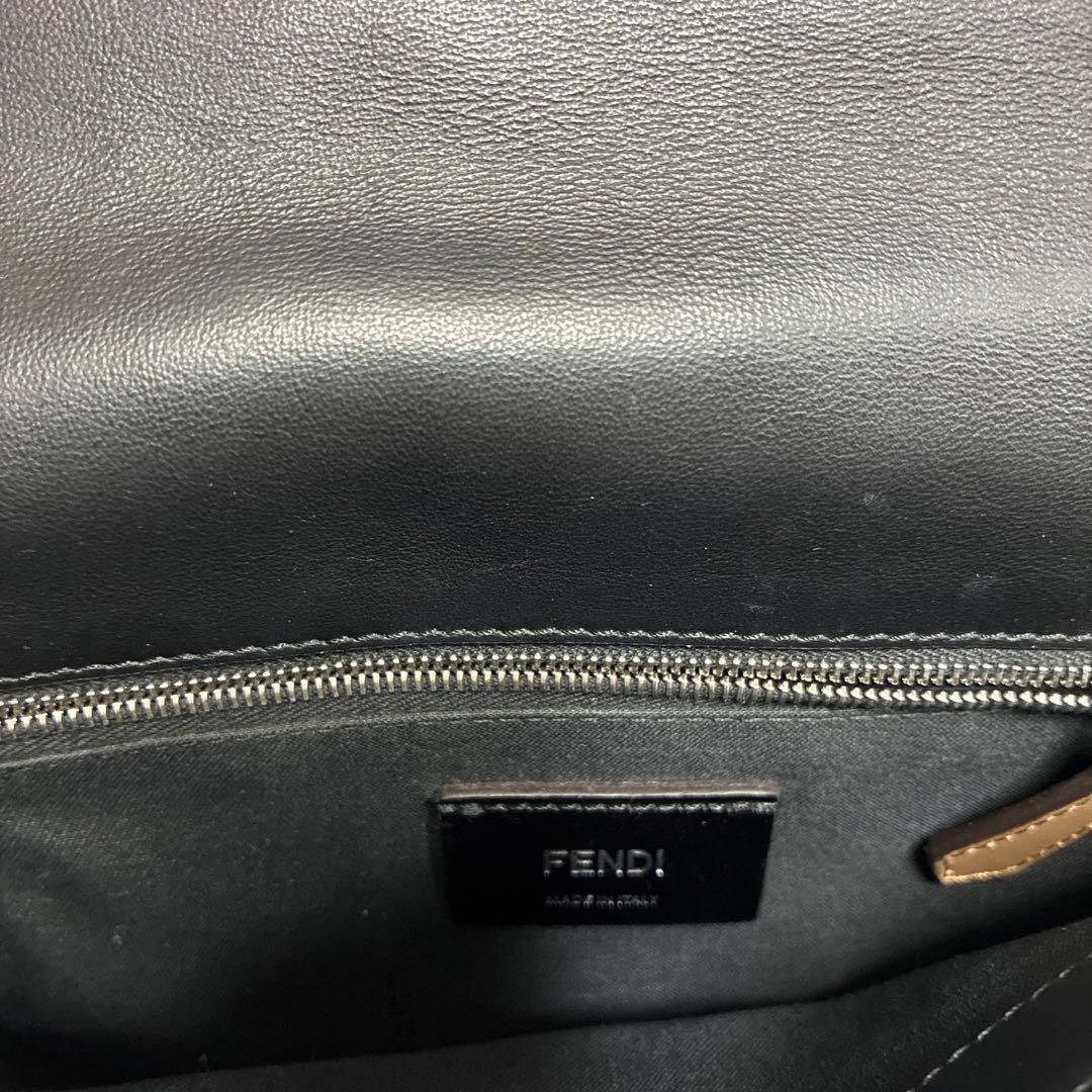 Fendi ブラウン スエード ショルダーバッグ