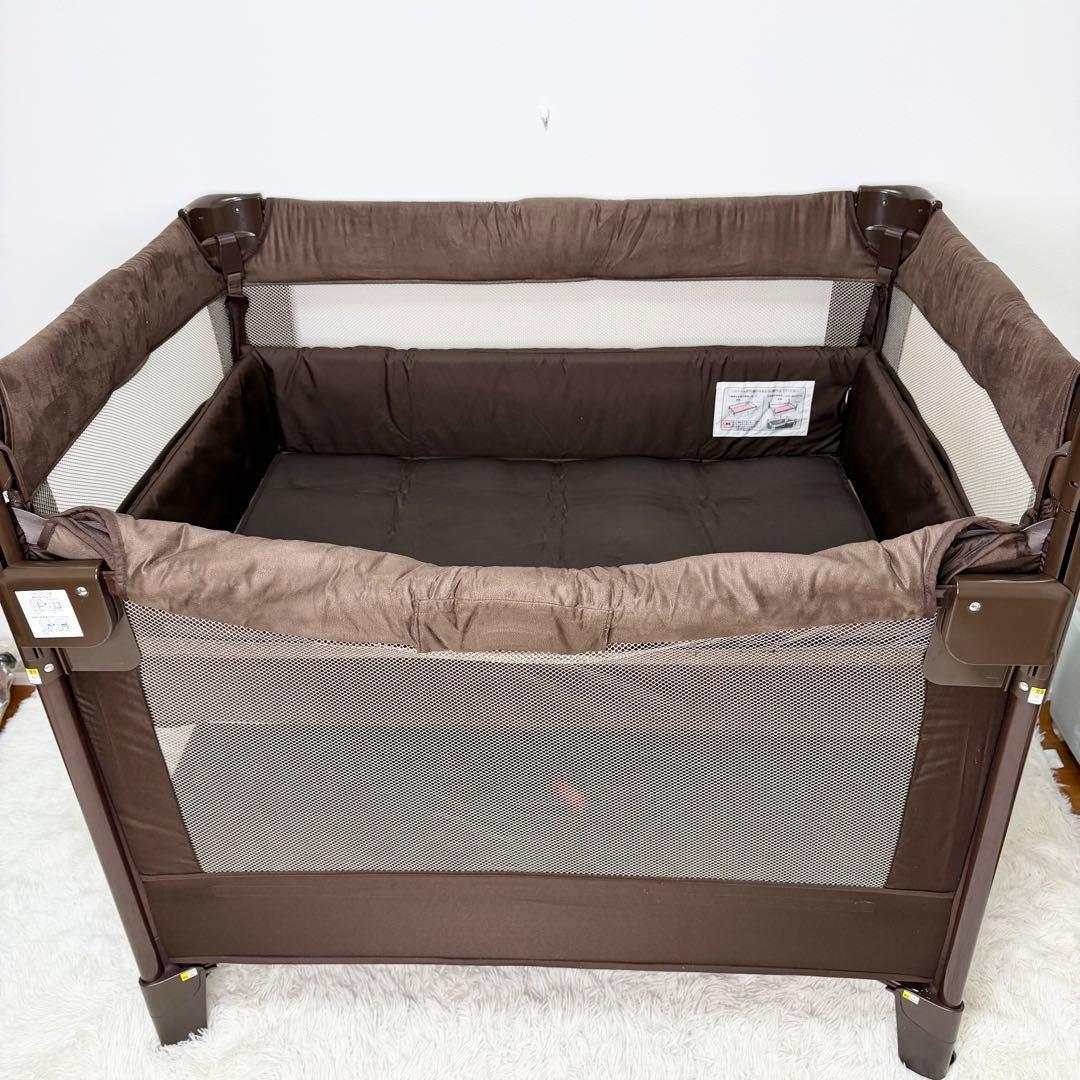 美品 Aprica ココネルエアープラス ベビーベッド ブラウン 折りたたみ