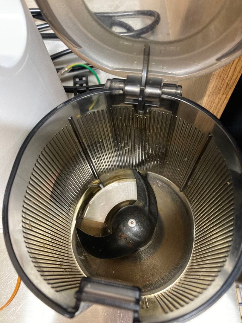 ヒューロム　スロージューサー　H310A